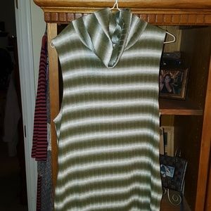 Ladies cowl neck sleeveless top